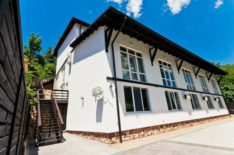 Гостевой дом «Золотой песок» (бывш. «The Home»)