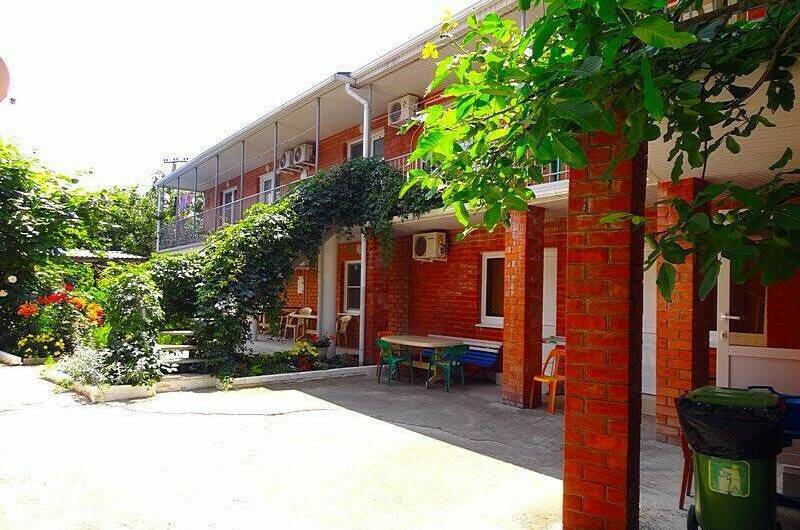 Гостевой дом «Гостеприимный двор»