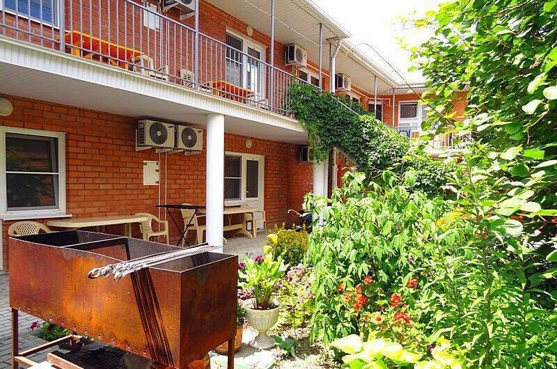 Гостевой дом «Гостеприимный двор»