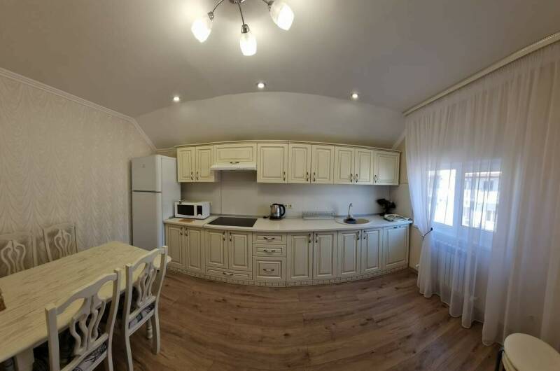 Этаж под ключ на 6 человек