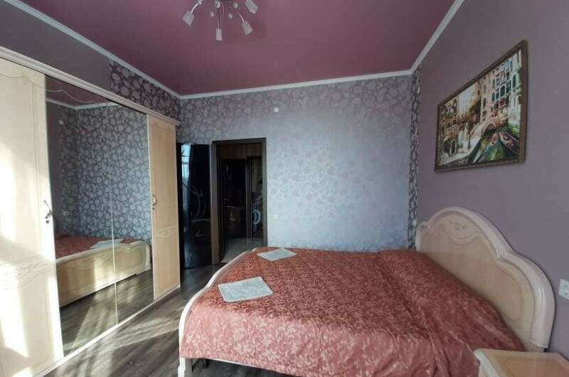 Двухкомнатная квартира на ул. Курортной