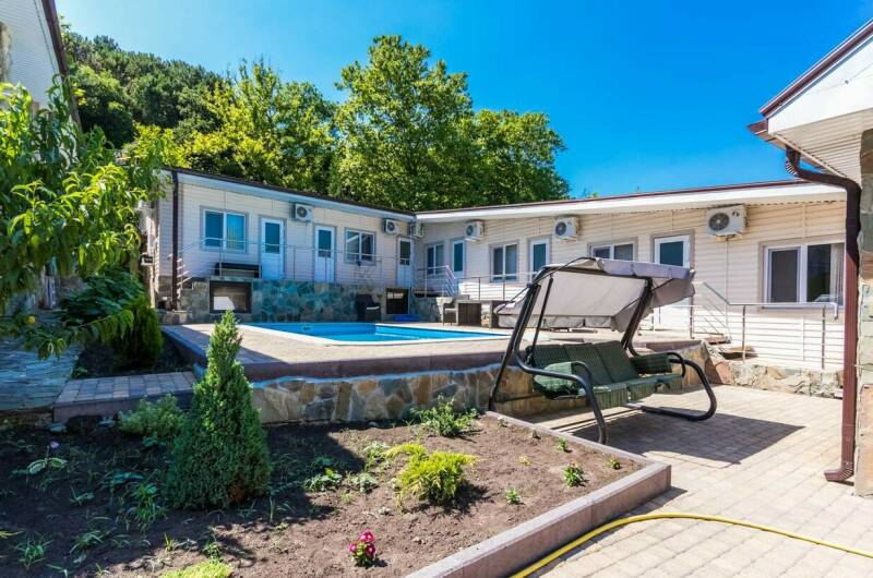 Гостевой дворик «На Санаторной»