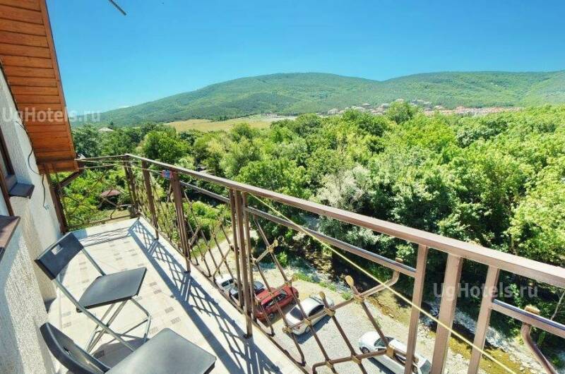 Отель «Лотос»