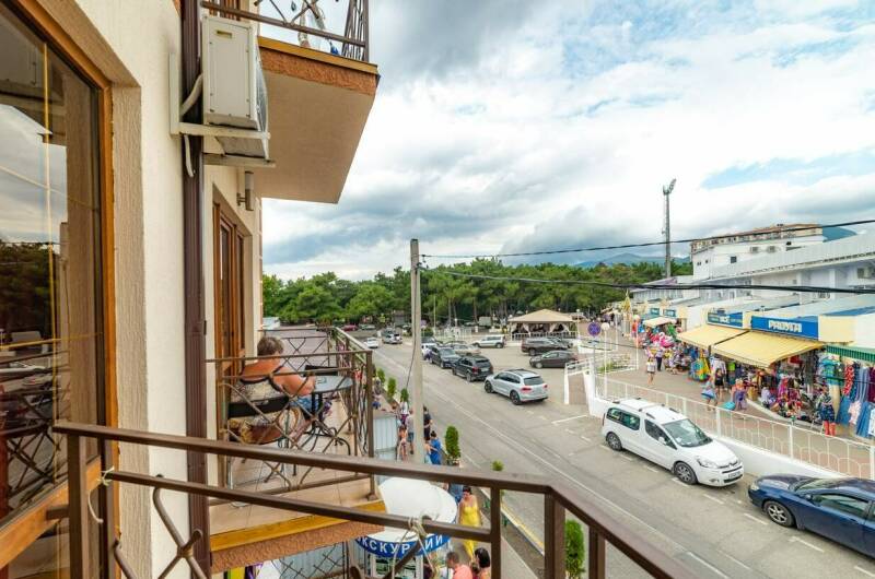 Отель «Лотос»