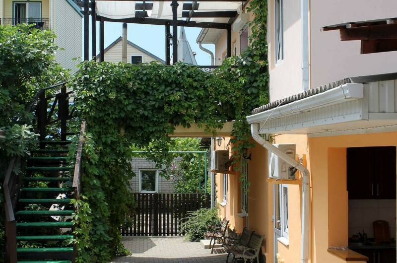 Жилые мебелированные комнаты на улице Садовая 1А