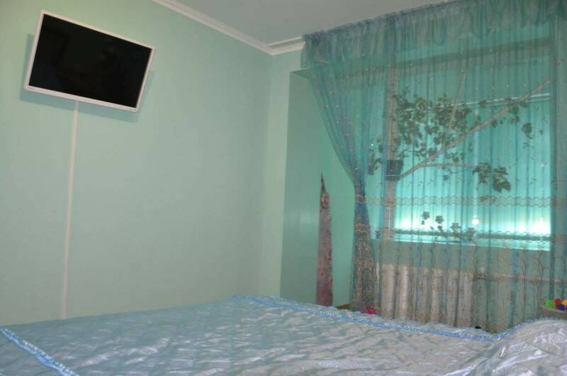 Двухкомнатная квартира на Короленко 6