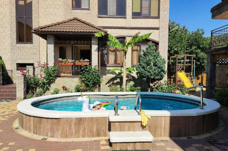 Гостевой дом «Замок на Земляничной»