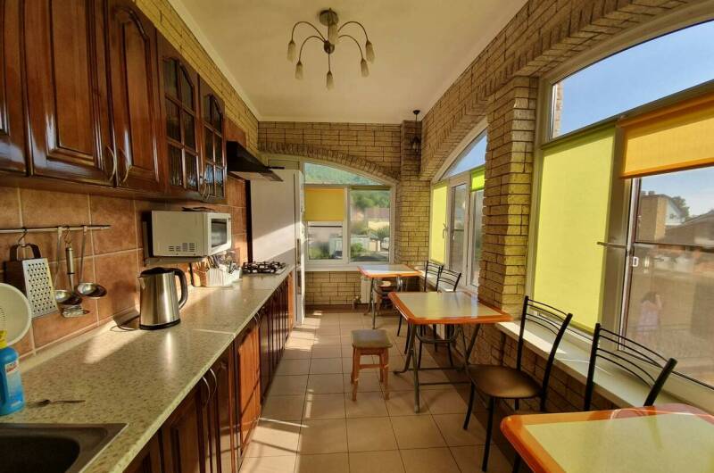 Гостевой дом «Замок на Земляничной»