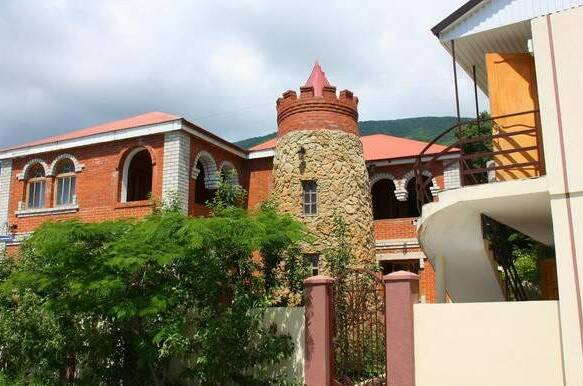 Частный дом «Короленко 37»