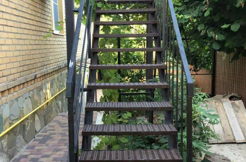 Этаж под ключ с отдельным входом на Репина