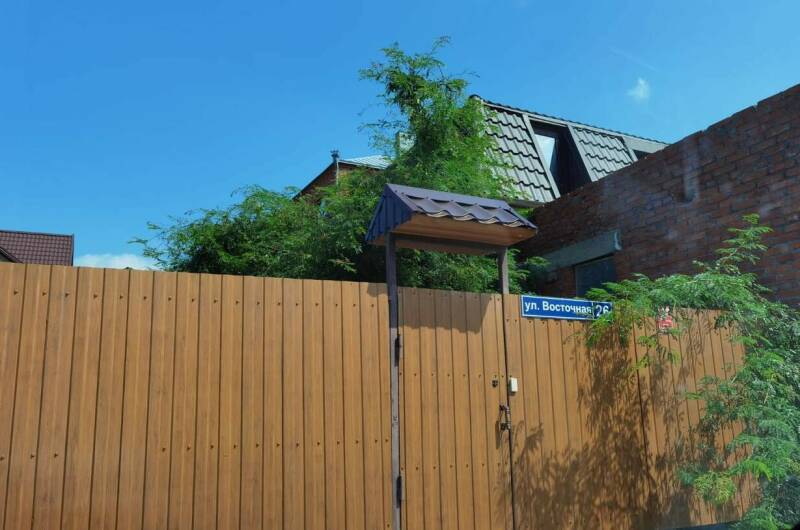 Домик с отдельным двориком