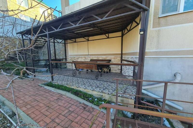 Квартира в частном доме