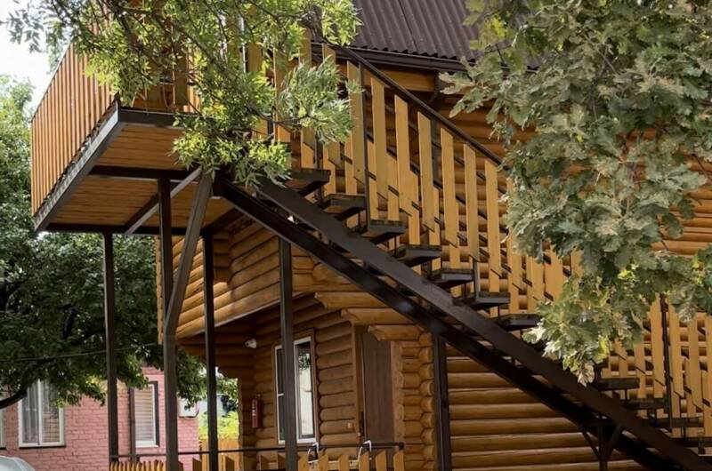 Коттедж из сруба (часть коттеджа)/Дом