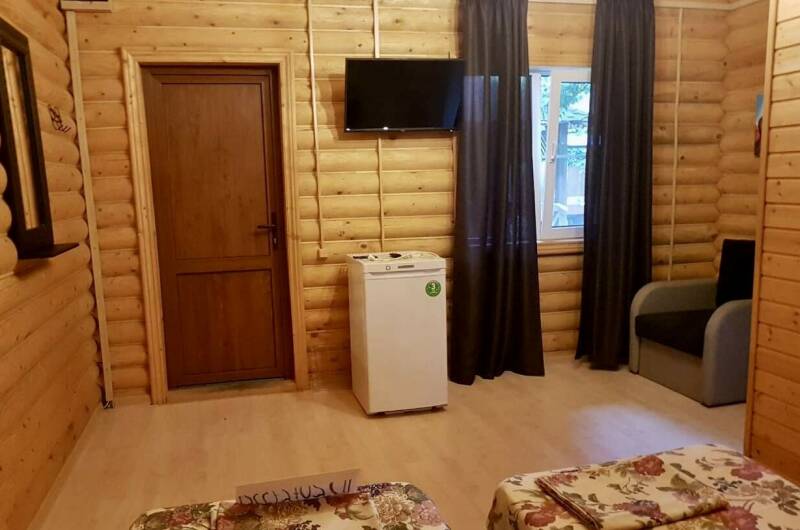 Коттедж из сруба (часть коттеджа)/Дом