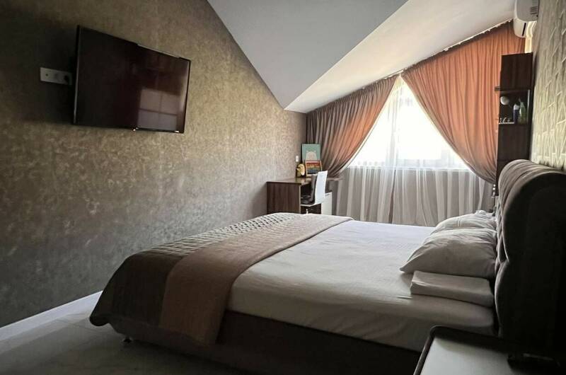 Евродвушка с видом на горы до 4 человек