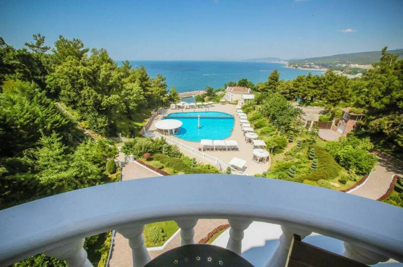 Отель «Морской клуб»