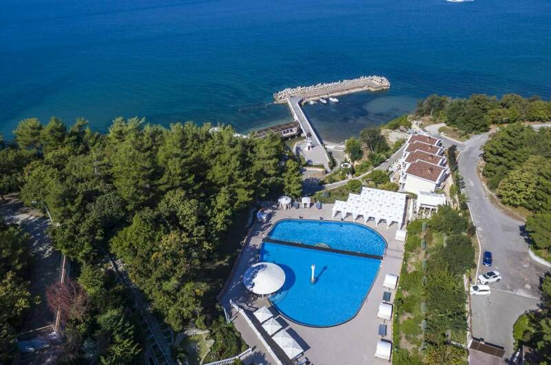 Отель «Морской клуб»